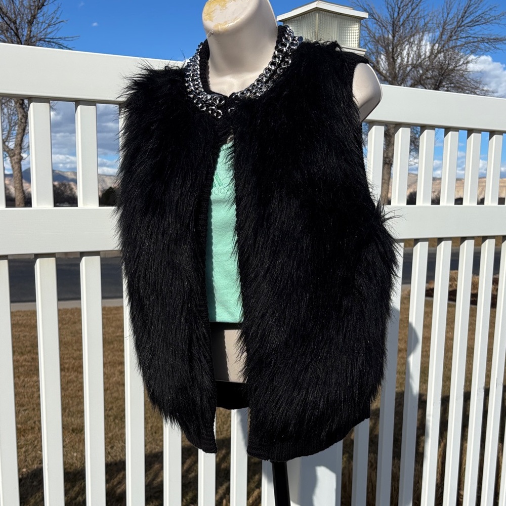 Michael Michael Kors Black Knit And Faux Fur Vest Size S